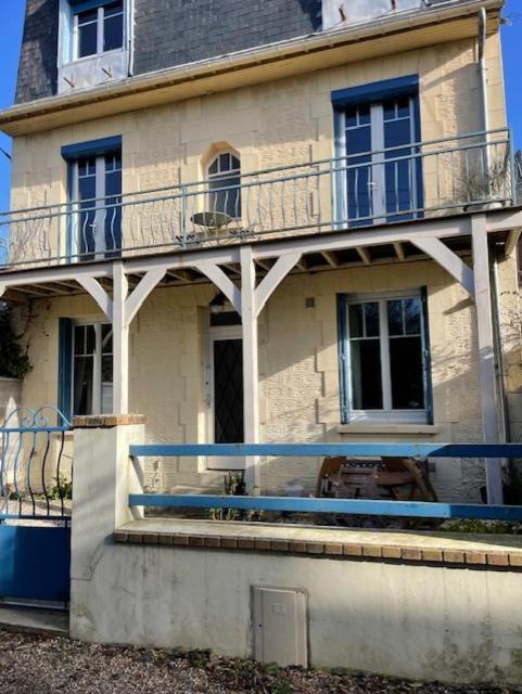 Maison De Charme Avec Vue Mer Трувил сюр Мер Екстериор снимка